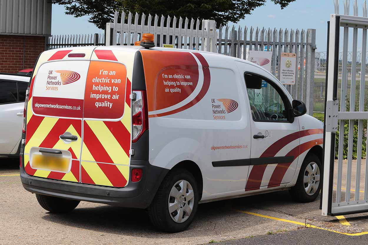 Gatwick UKPN Sevices 195 2025
